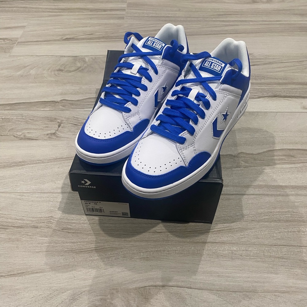 Converse All Star Men's Blue White Sneaker
Unisex Men’s 10 1/2 & Women’s Size 12 - Picture 3 of 8